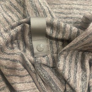 💟LULULEMON Vinyasa Snap Scarf/Wrap